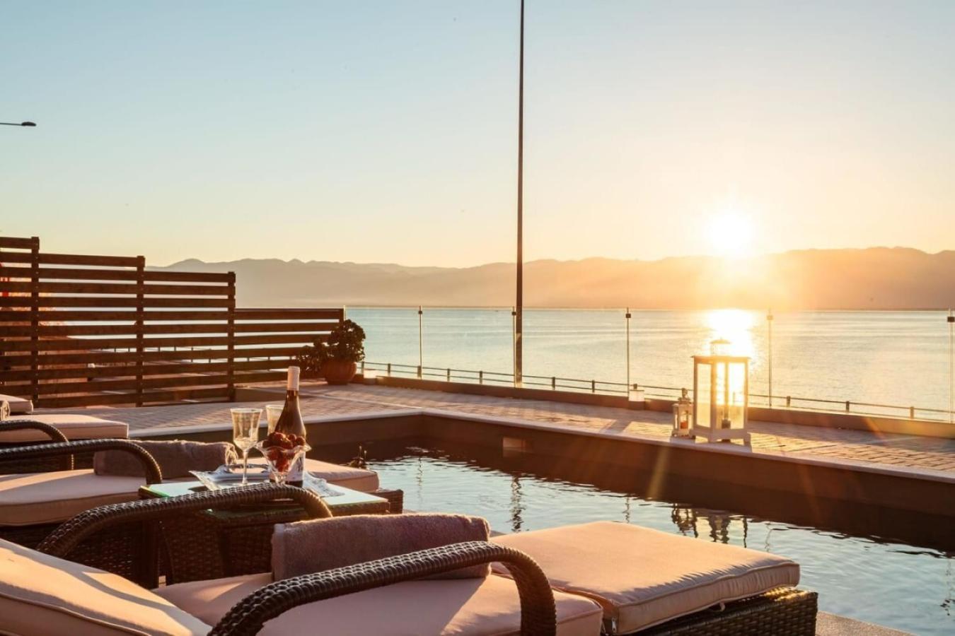 Seaside Summer Bliss - Aurora Luxury Pool Paradise Petalidi Exterior photo